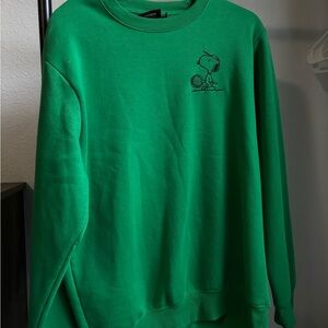 Green Snoopy Graphic Crewneck Sweatshirt - unisex